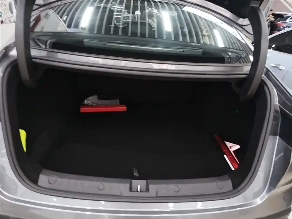 BYD Qin L 2025 DM-i Smart Drive Edition 120KM Surpassing фото 19