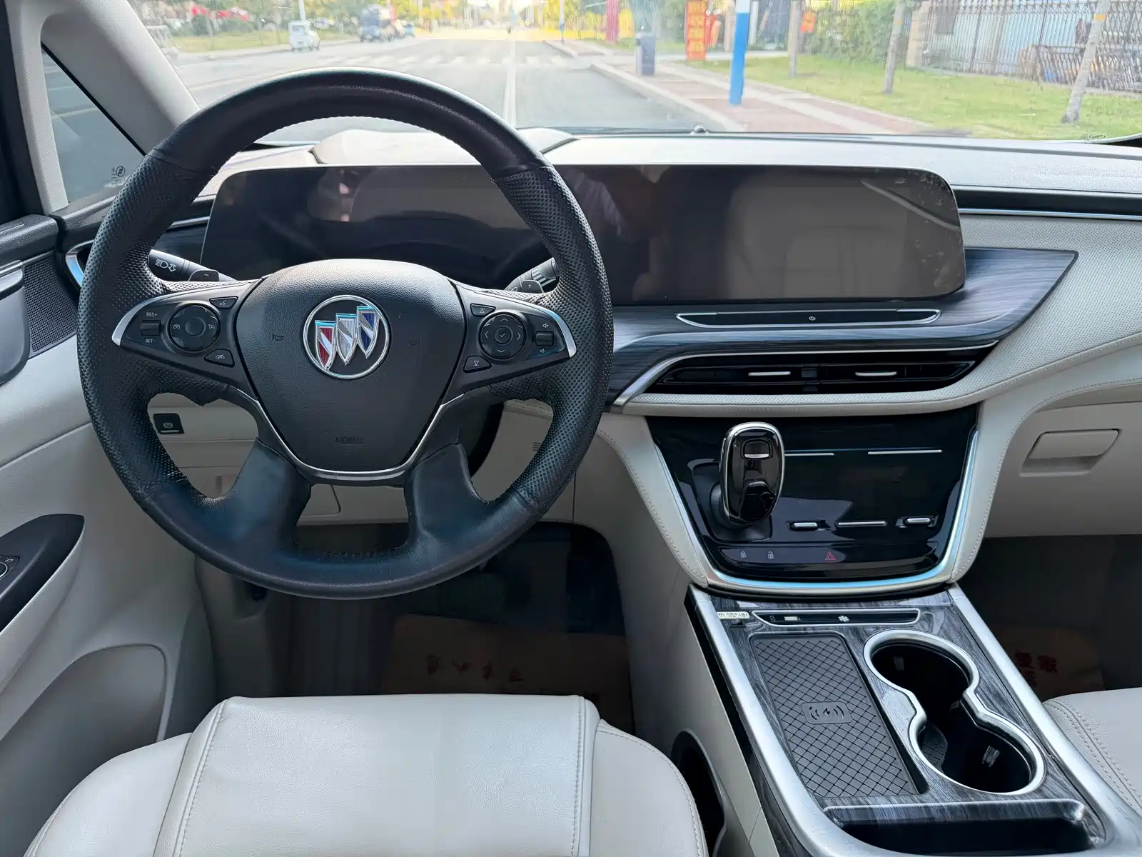 Фото 10 - Buick GL8