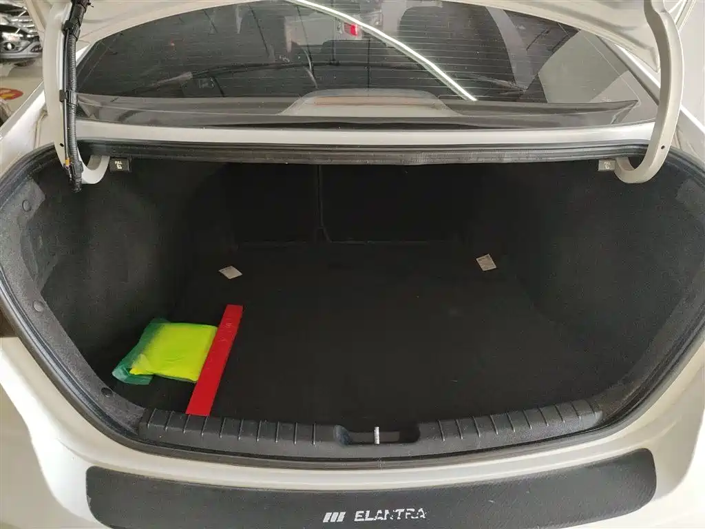 Hyundai Elantra 2019 1.4T Dual-clutch XuanDong·Vitality Type фото 19