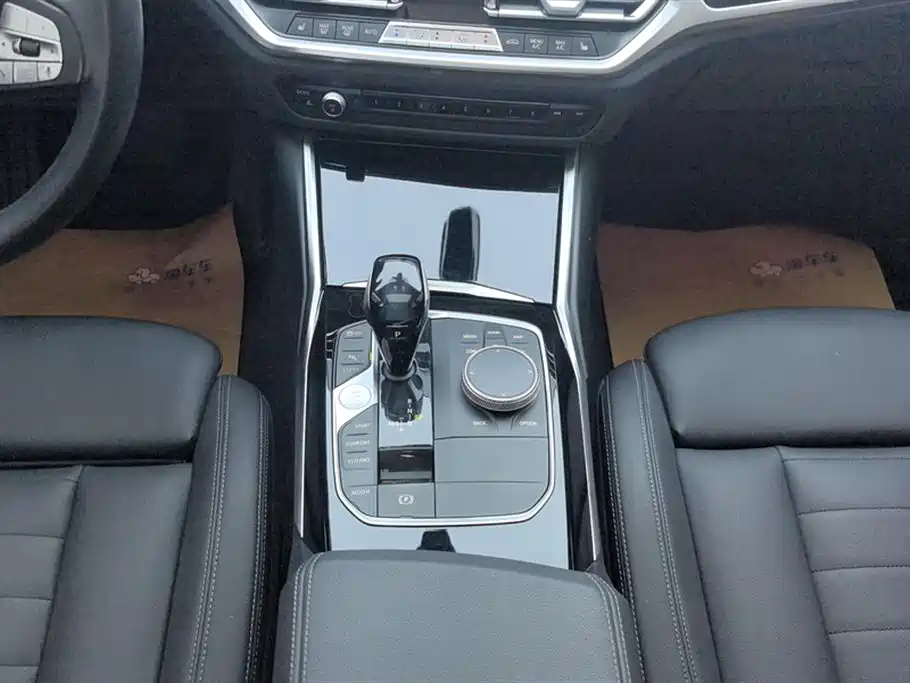 BMW 3 Series 2020 320i Sport Package фото 16