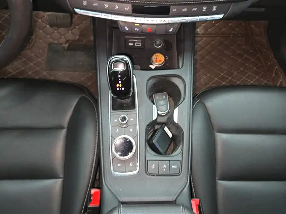 Cadillac XT4 2020 28T 2WD Luxury фото 16