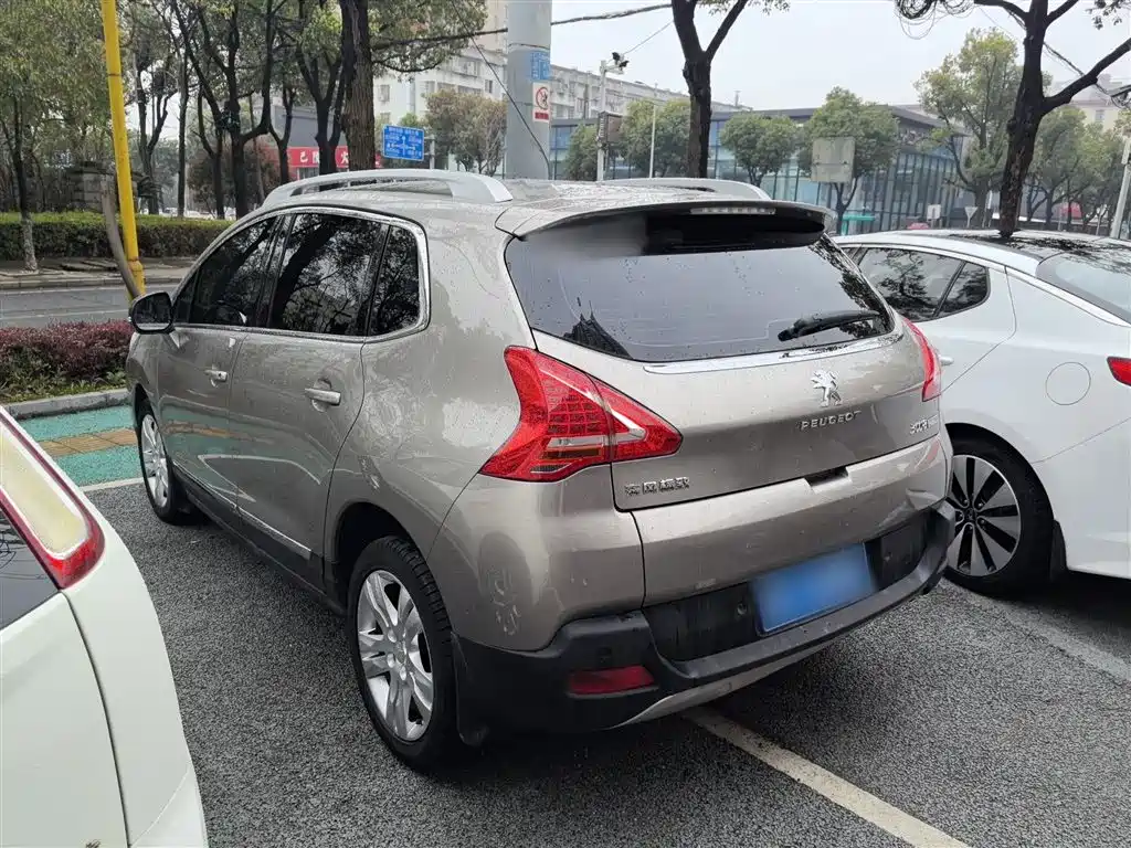 Peugeot 3008 2015 1.6THP Automatic Classic Edition фото 23