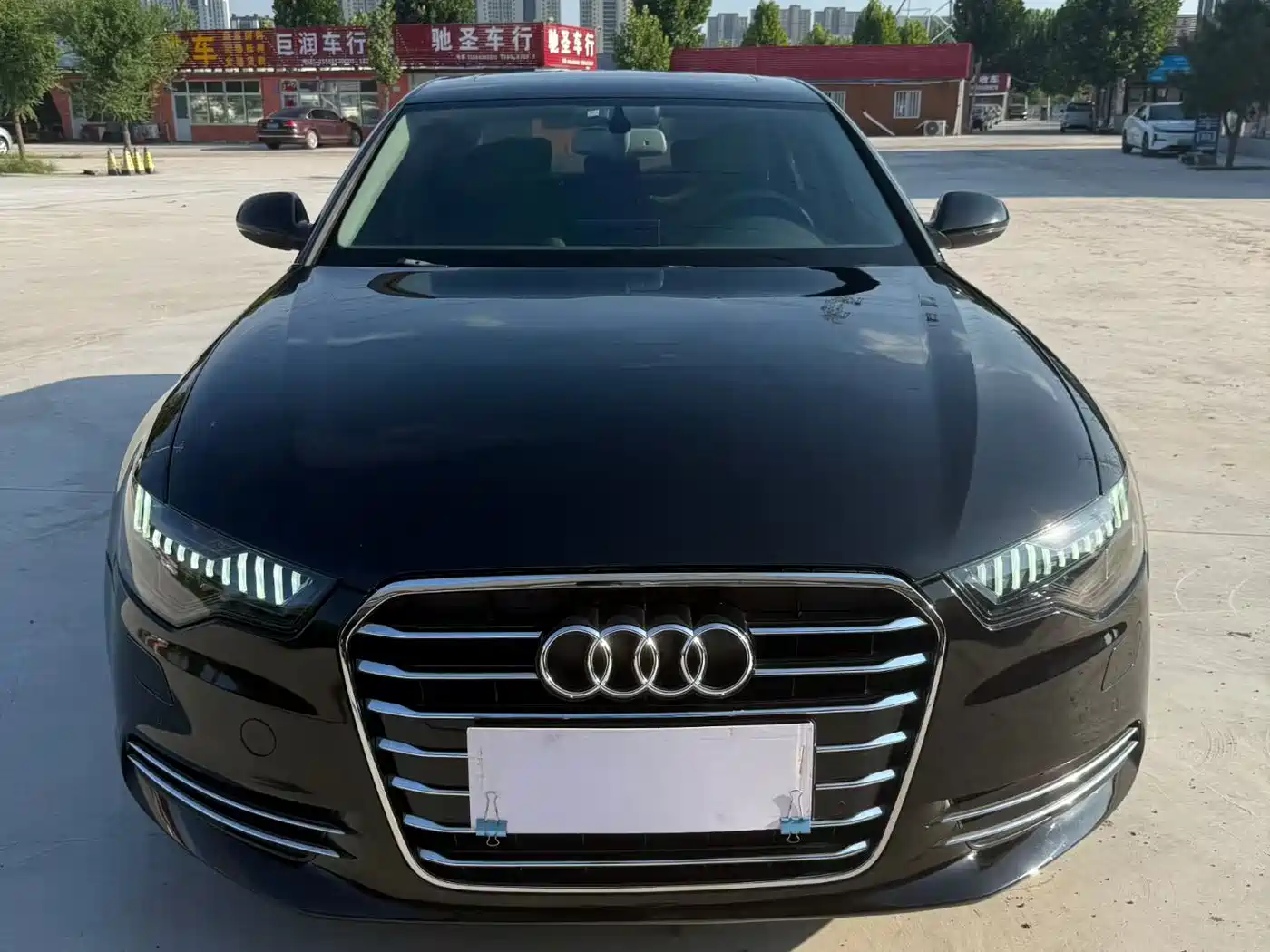 Фото 2 - Audi A6L