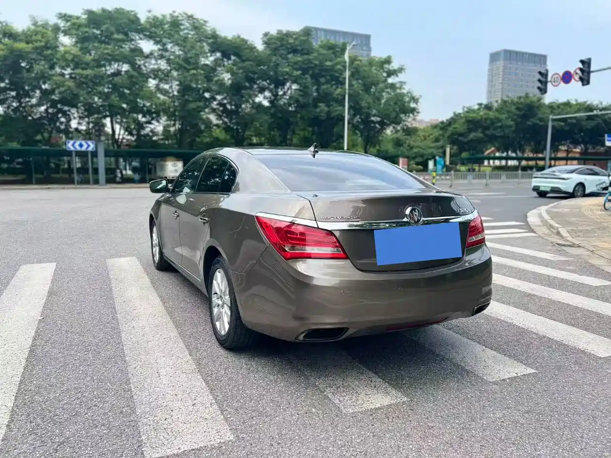 Buick LaCrosse 2013 2.4L SIDI Elite Comfort фото 4