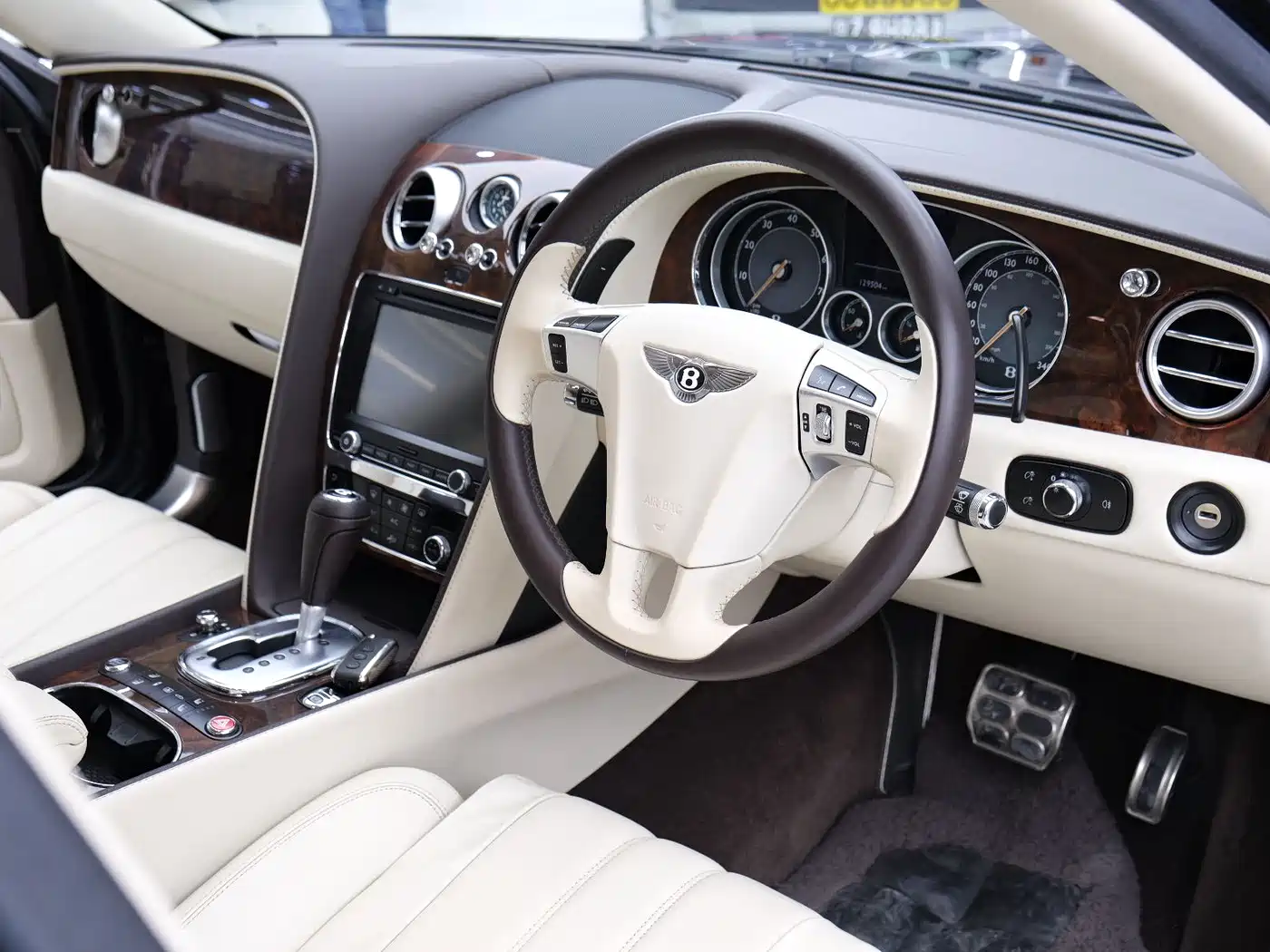 Bentley Flying Spur 2013 6.0T W12 Mulliner фото 7