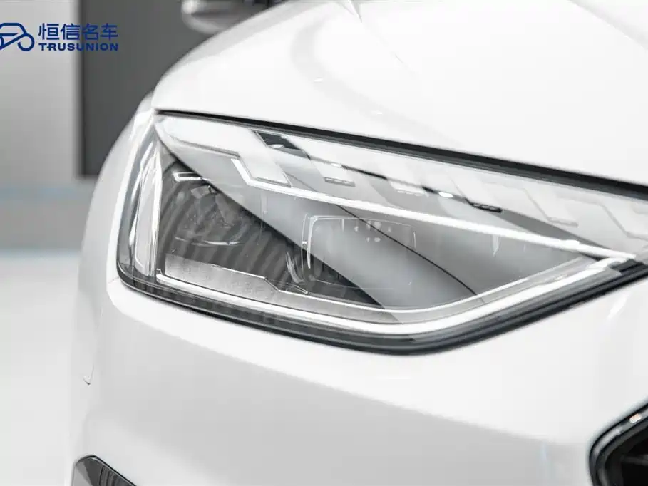 Audi A4L 2022 40 TFSI Luxury Dynamic фото 5