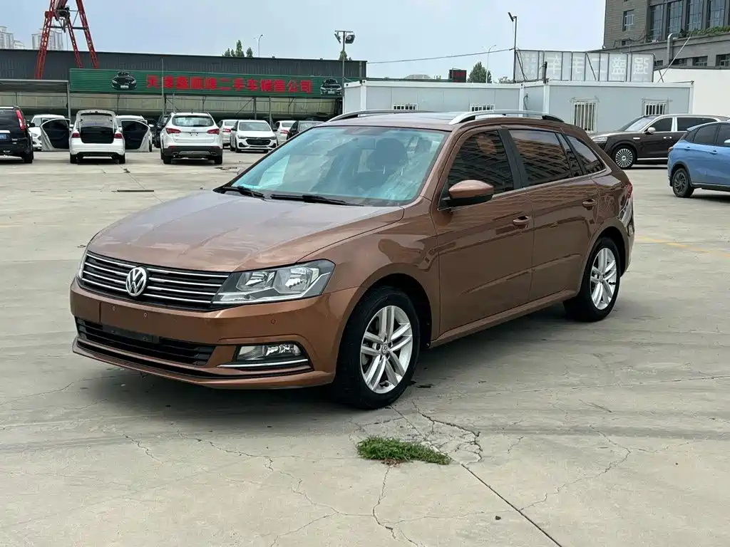 Photo 1 - Volkswagen Lavida Tour