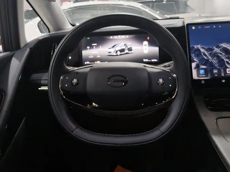 GAC Trumpchi Trumpchi Xiangwang M8 2025 2025 Model QianKun Series Ultra First Class