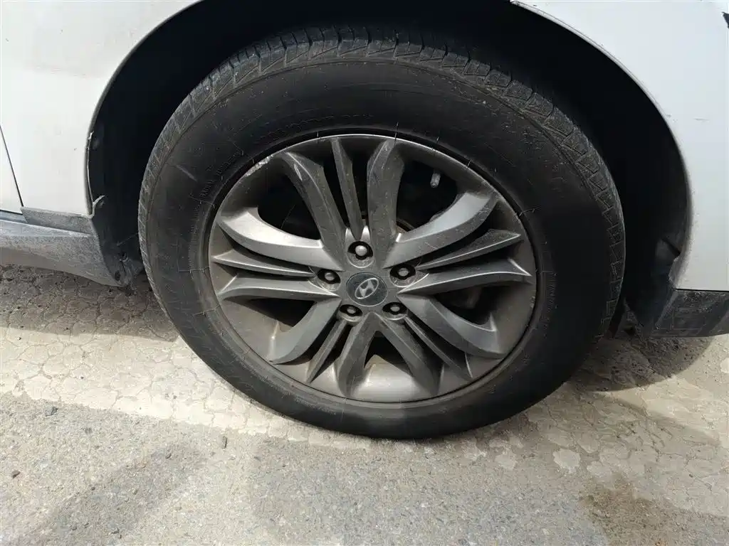 Hyundai Beijing Hyundai ix35 2015 2.0L Automatic 2WD Smart China V фото 8