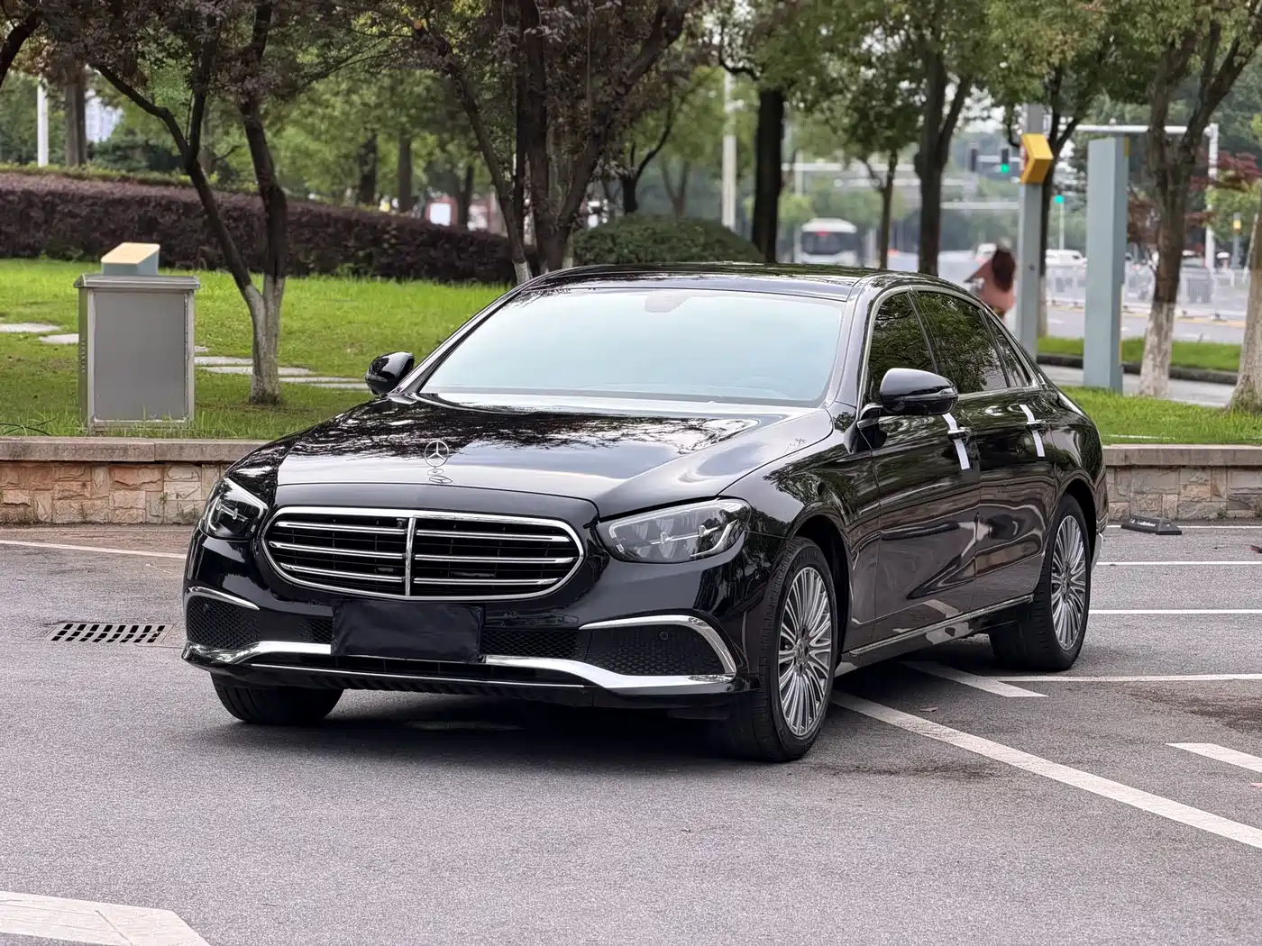 Mercedes-Benz E-Class 2022 Facelift E 300 L Luxury Style фото 8