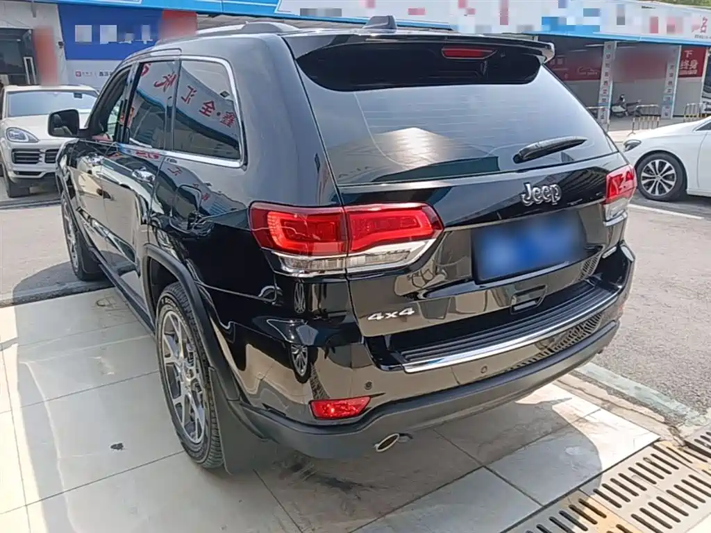 JEEP GRAND CHEROKEE (IMPORTED)