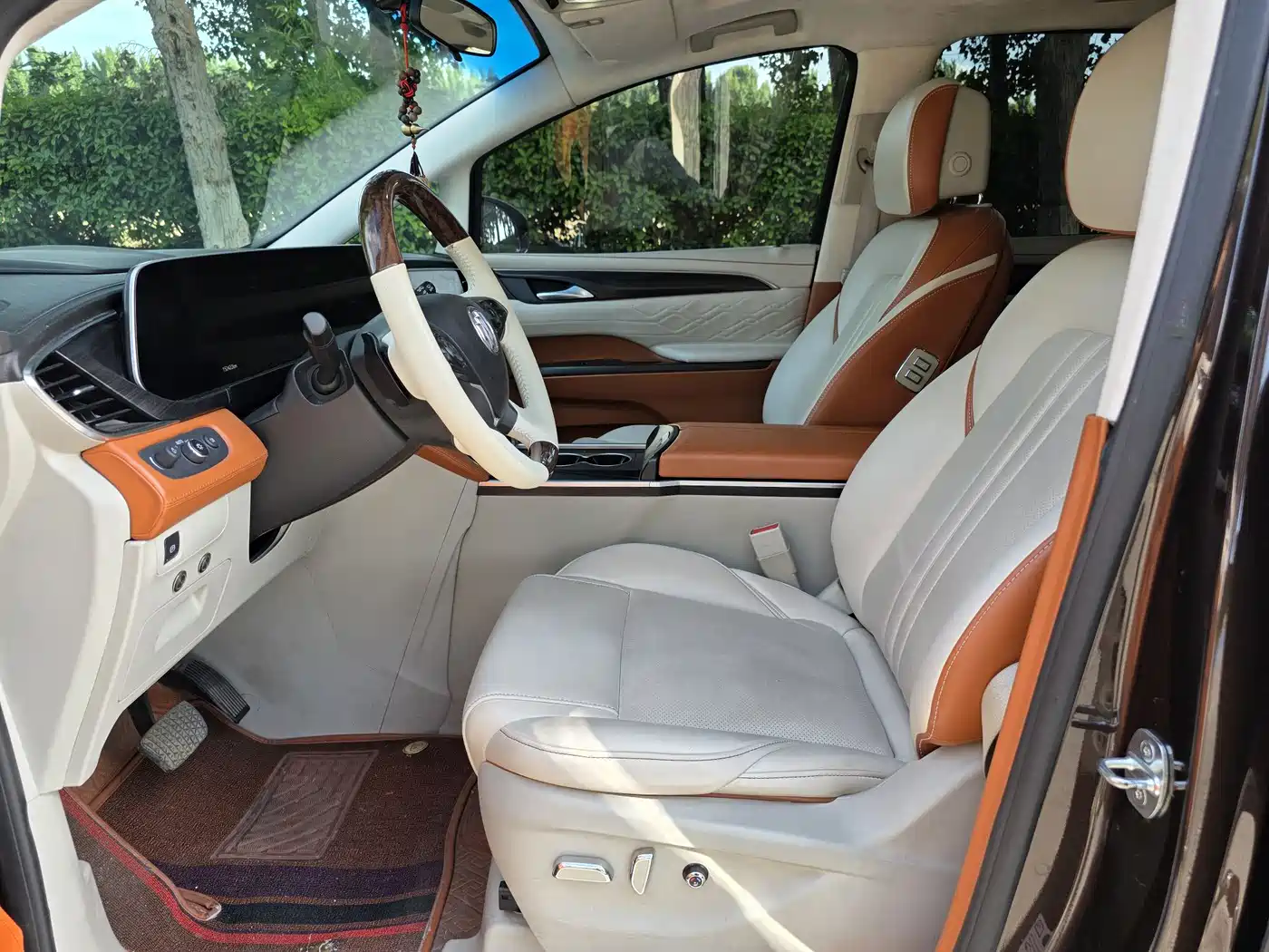 Buick GL8 2021 ES Landlord 653T Comfort фото 3