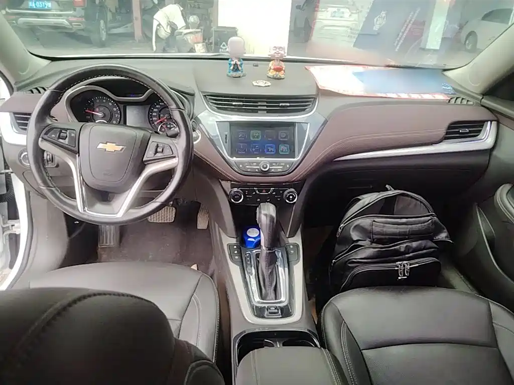 Chevrolet Malibu 2017 1.5T Automatic Luxury Edition фото 10