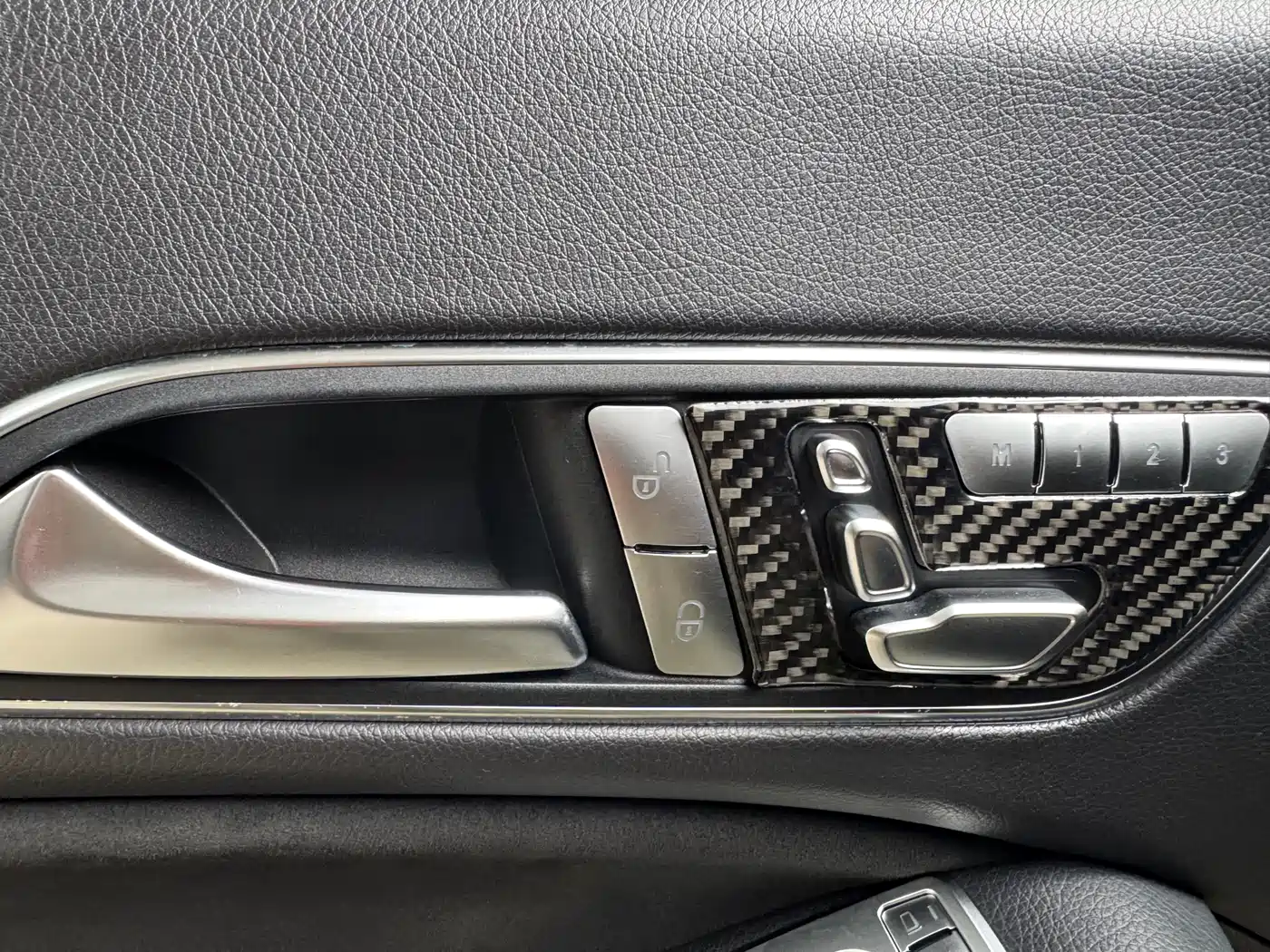 Mercedes-Benz CLA (Import) 2017 Facelift CLA 220 4MATIC фото 36