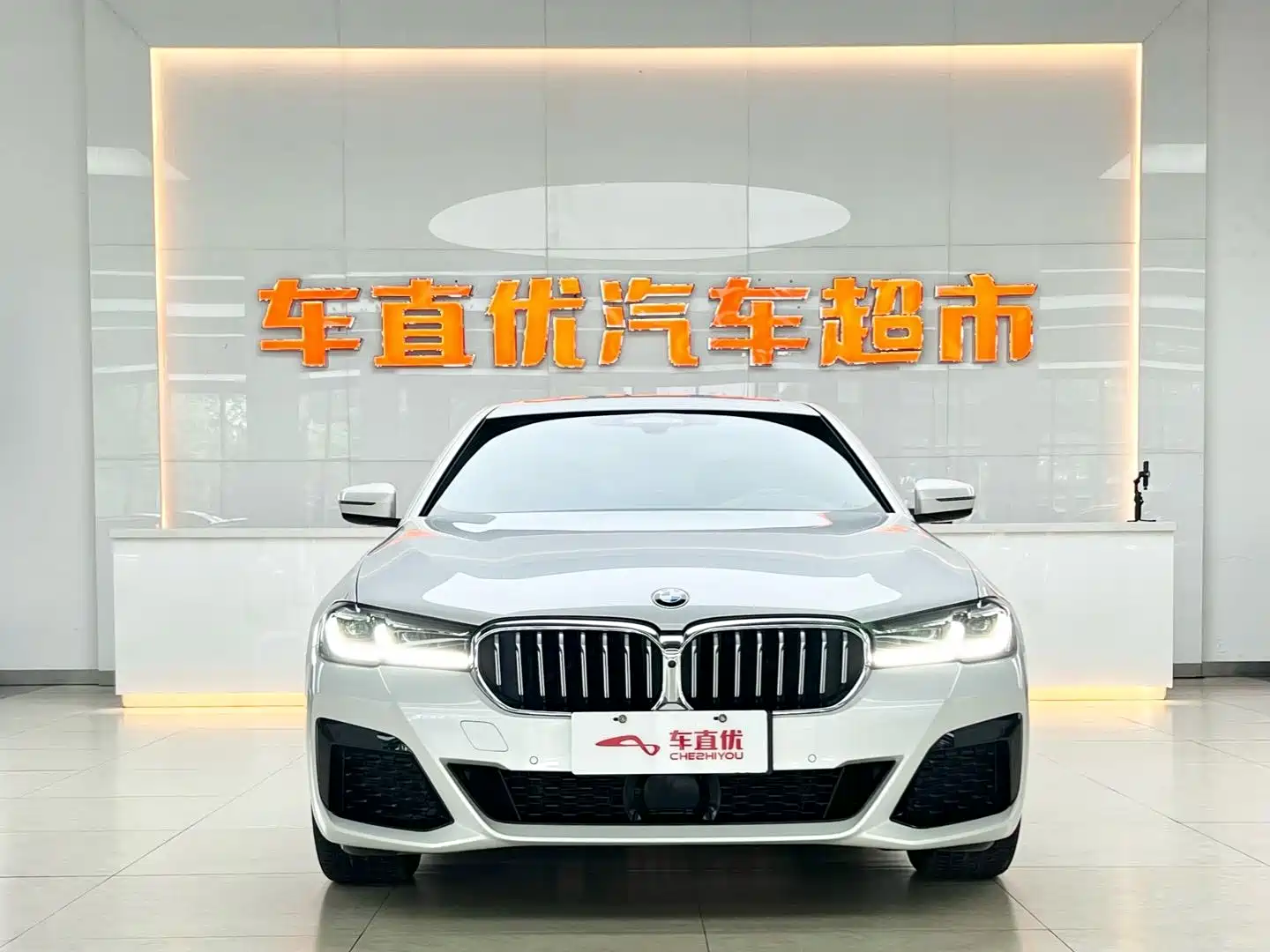 Фото 3 - BMW 5 Series