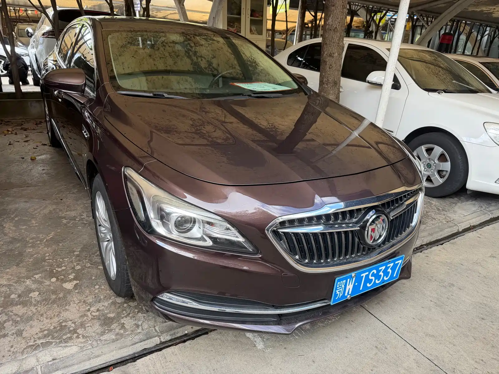 صورة 3 - Buick LaCrosse