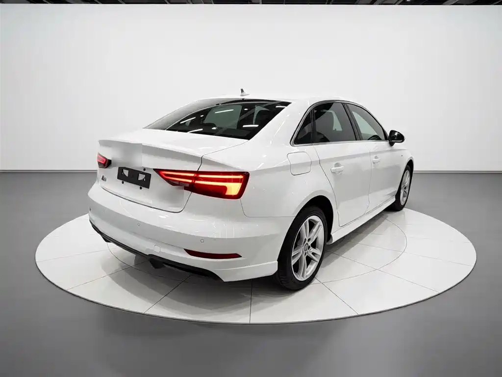 Audi A3 2020 Limousine 35 TFSI Fashion China VI фото 5