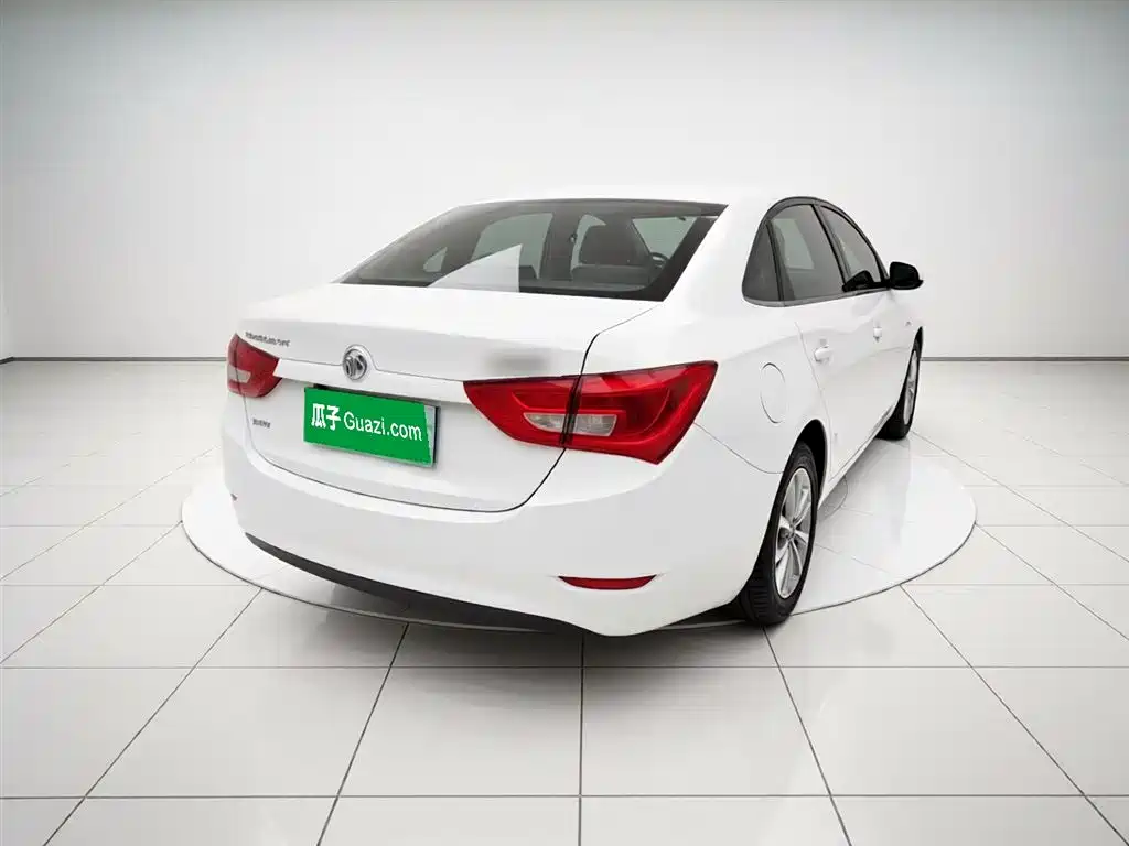 Buick Excelle 2015 15N Automatic Progressive фото 6