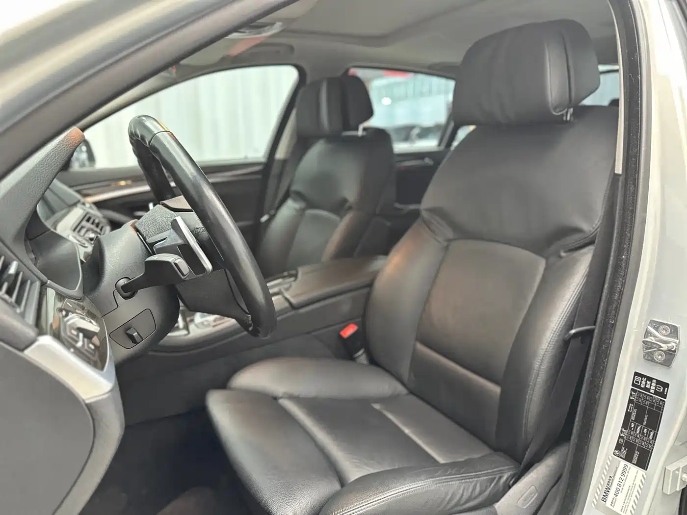 BMW 5 Series 2011 535Li Luxury фото 21