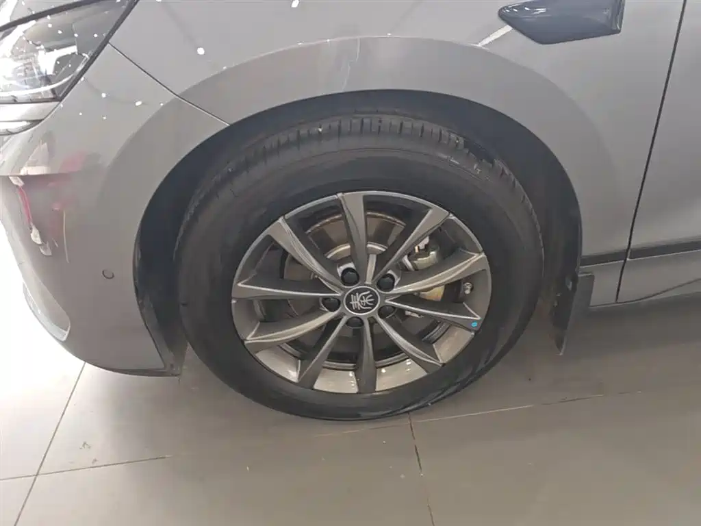 BYD Qin L 2025 EV 470KM Leading Edition фото 25