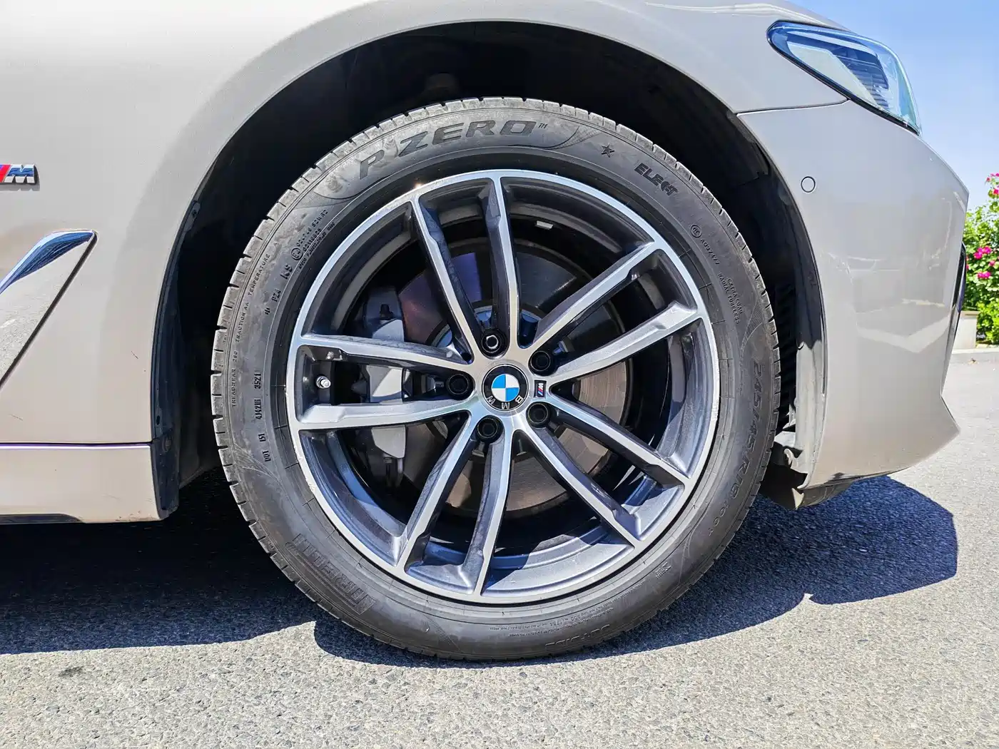 BMW 5 Series New Energy 2021 535Le M Sport Package фото 9