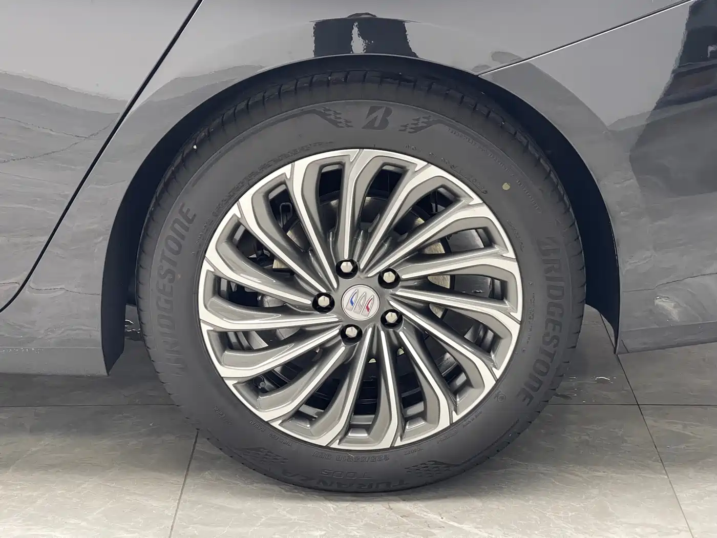 Buick LaCrosse 2023 25T Cross Edition фото 19