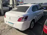 Photo 3 - Peugeot 301