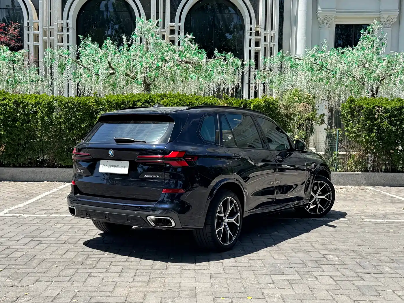 BMW X5 2023 xDrive 30Li Premium M Sport Package фото 5