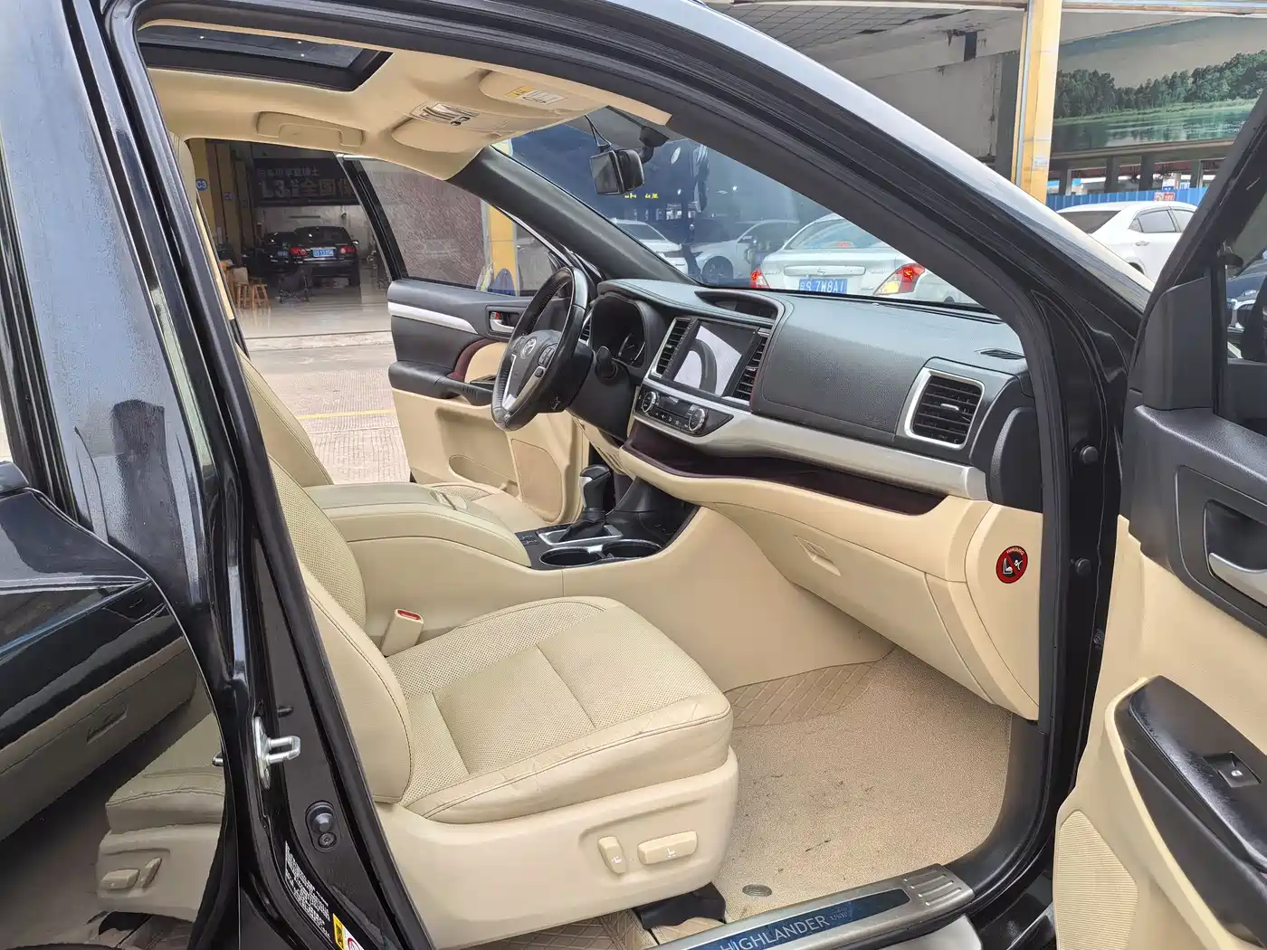 Toyota Highlander 2015 2.0T AWD Luxury Edition 7-seater фото 9