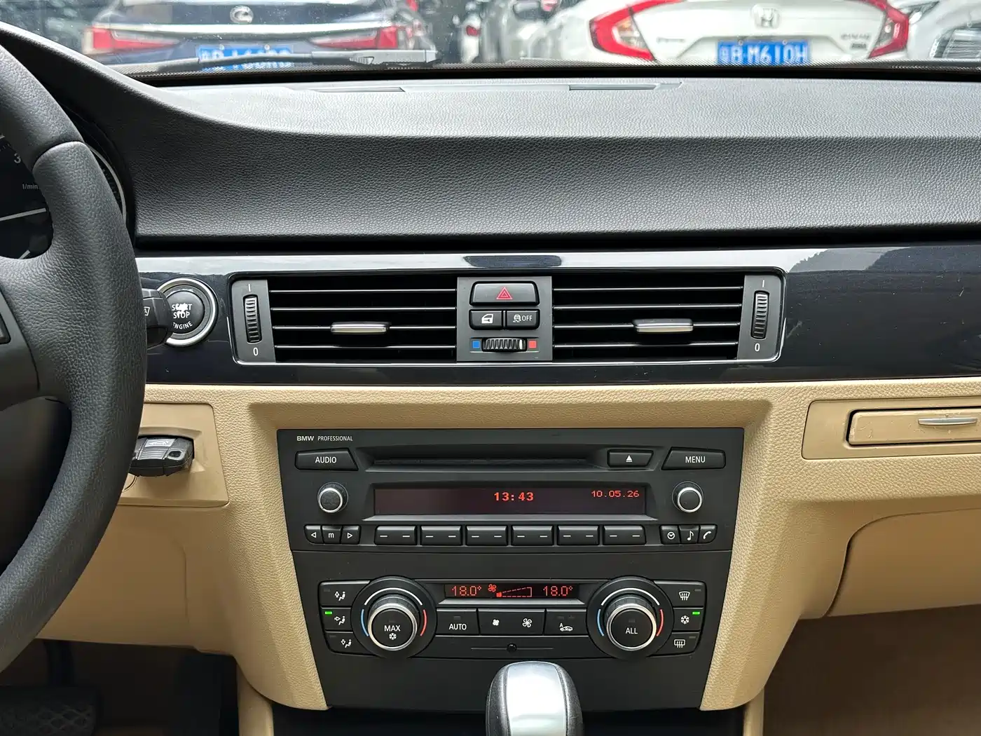 BMW 3 Series (Import) 2012 318i Leading фото 7
