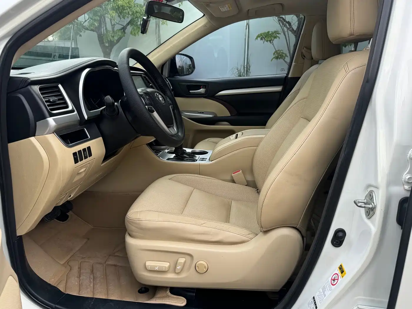 Toyota Highlander 2015 2.0T AWD Luxury Edition 7-seater фото 8