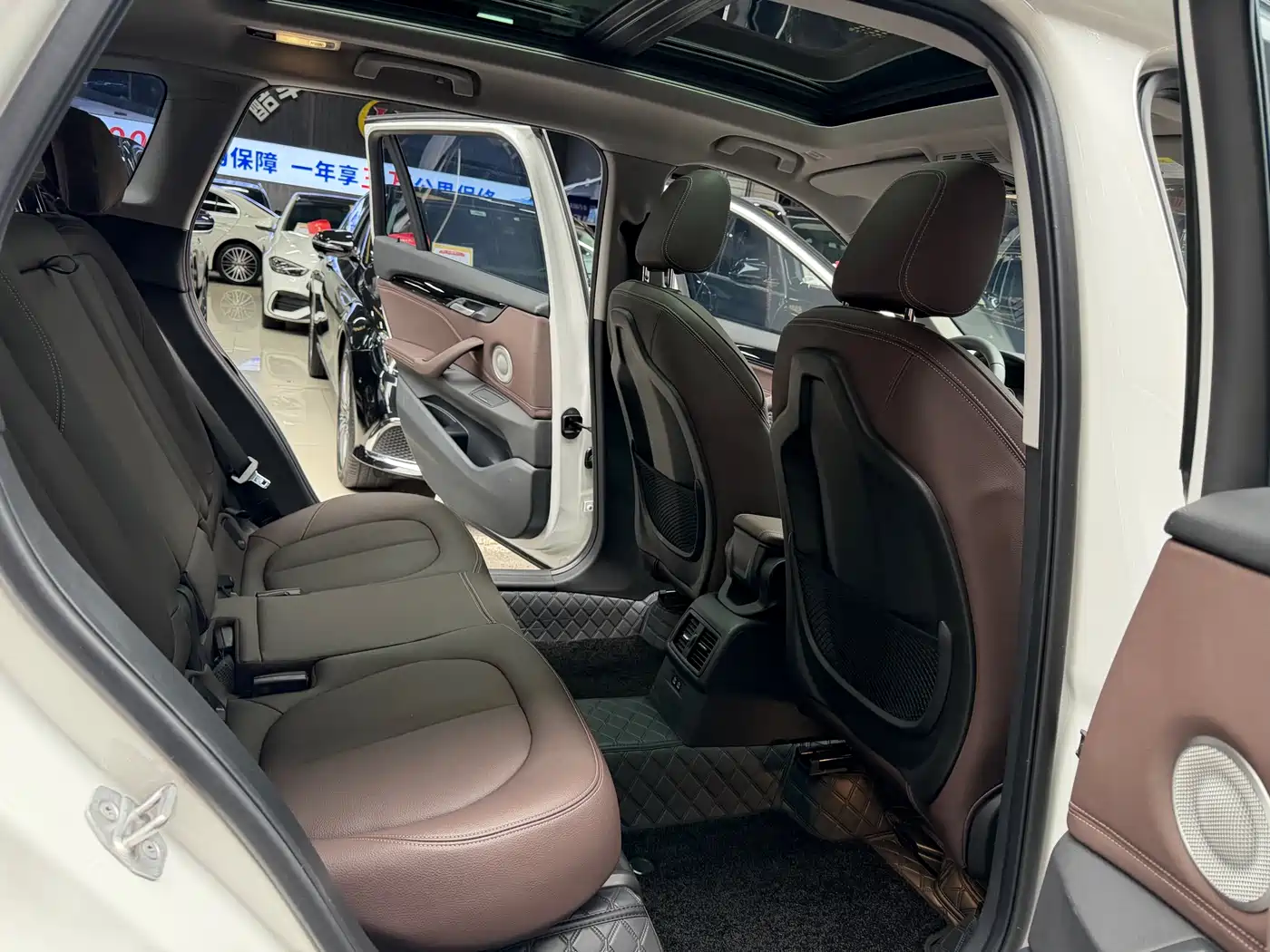 BMW X1 2022 sDrive25Li Leading фото 17