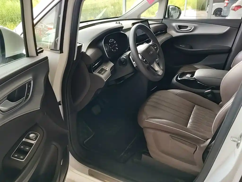 Roewe iMAX8 2024 2023 400TGI Comfort Edition