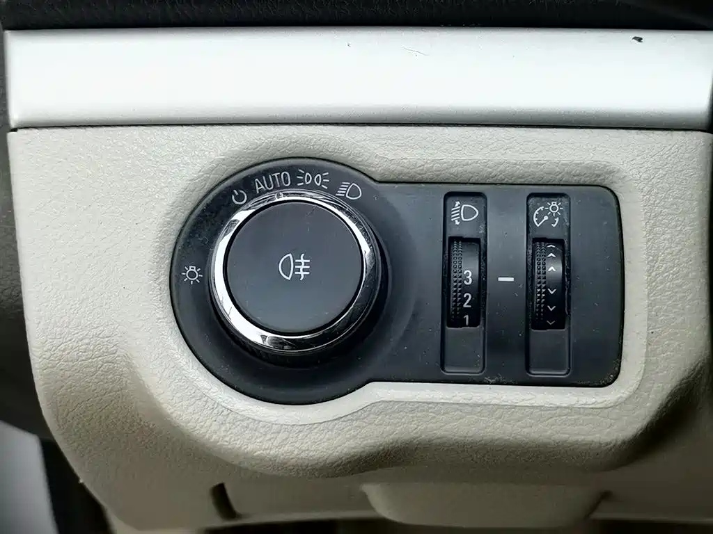 Buick GL8 2017 25S Luxury China V фото 21