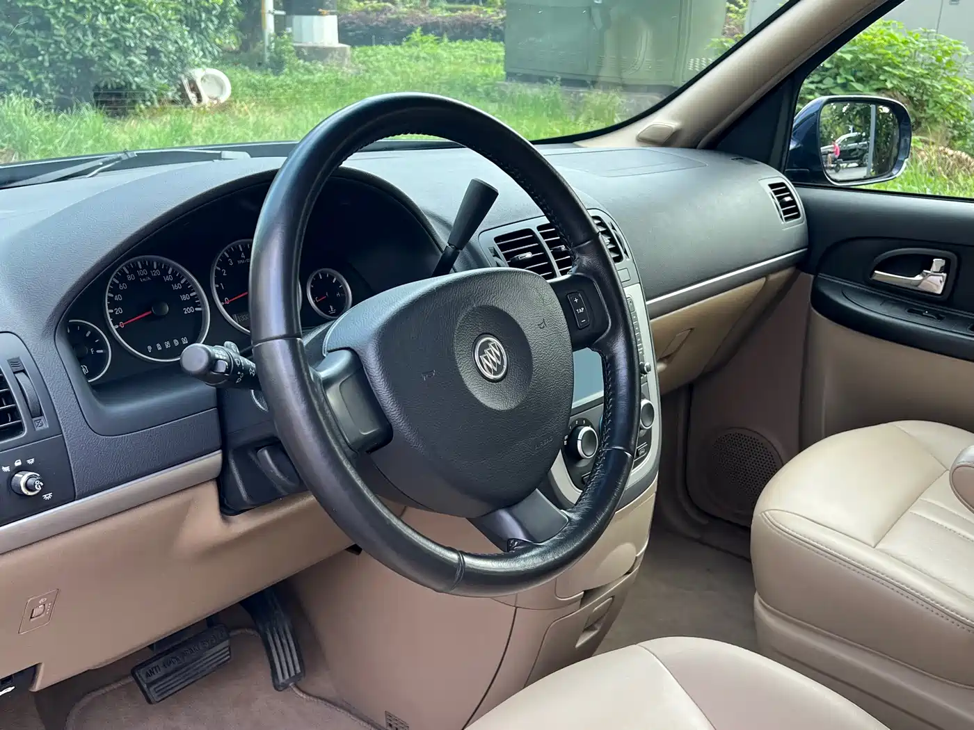 Buick GL8 2014 2.4L Executive Edition фото 8