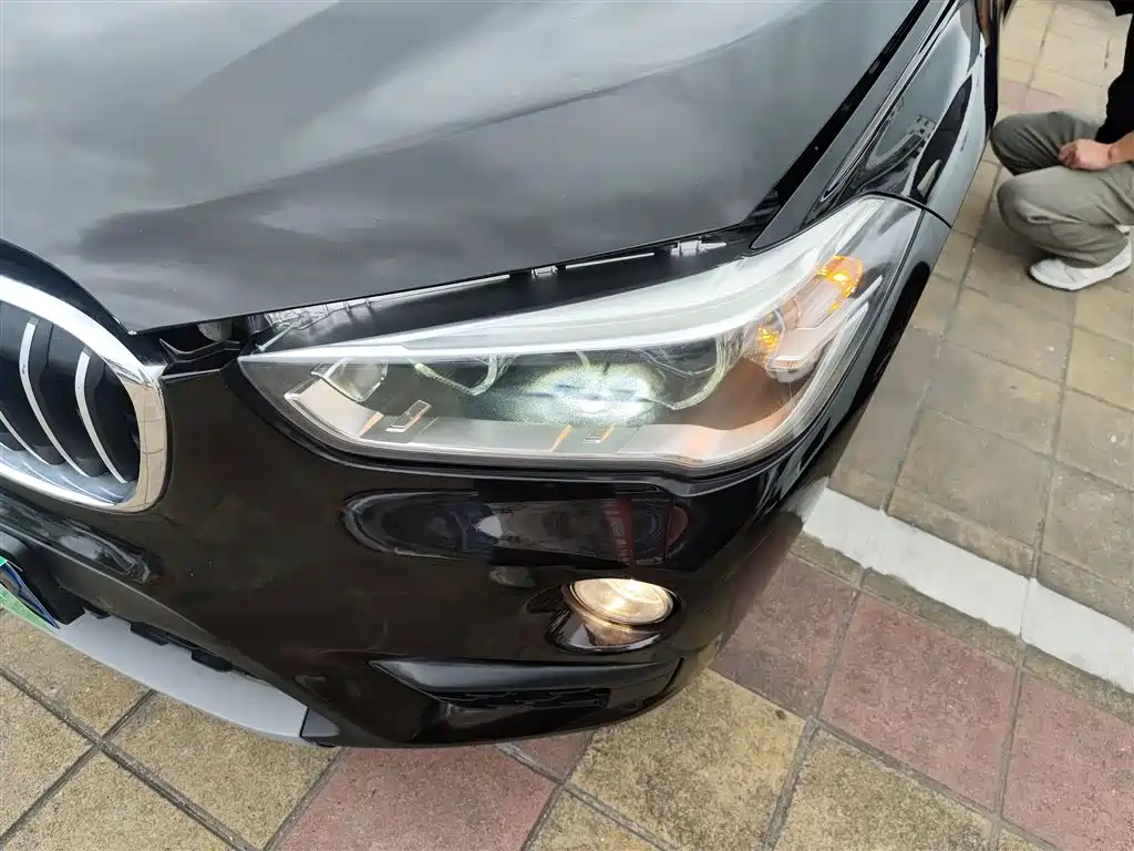 BMW X1 2016 sDrive18Li Premium Model фото 18