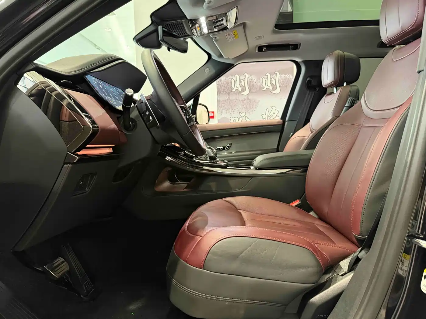 Land Rover Range Rover Sport 2023 400PS Dynamic SE фото 6