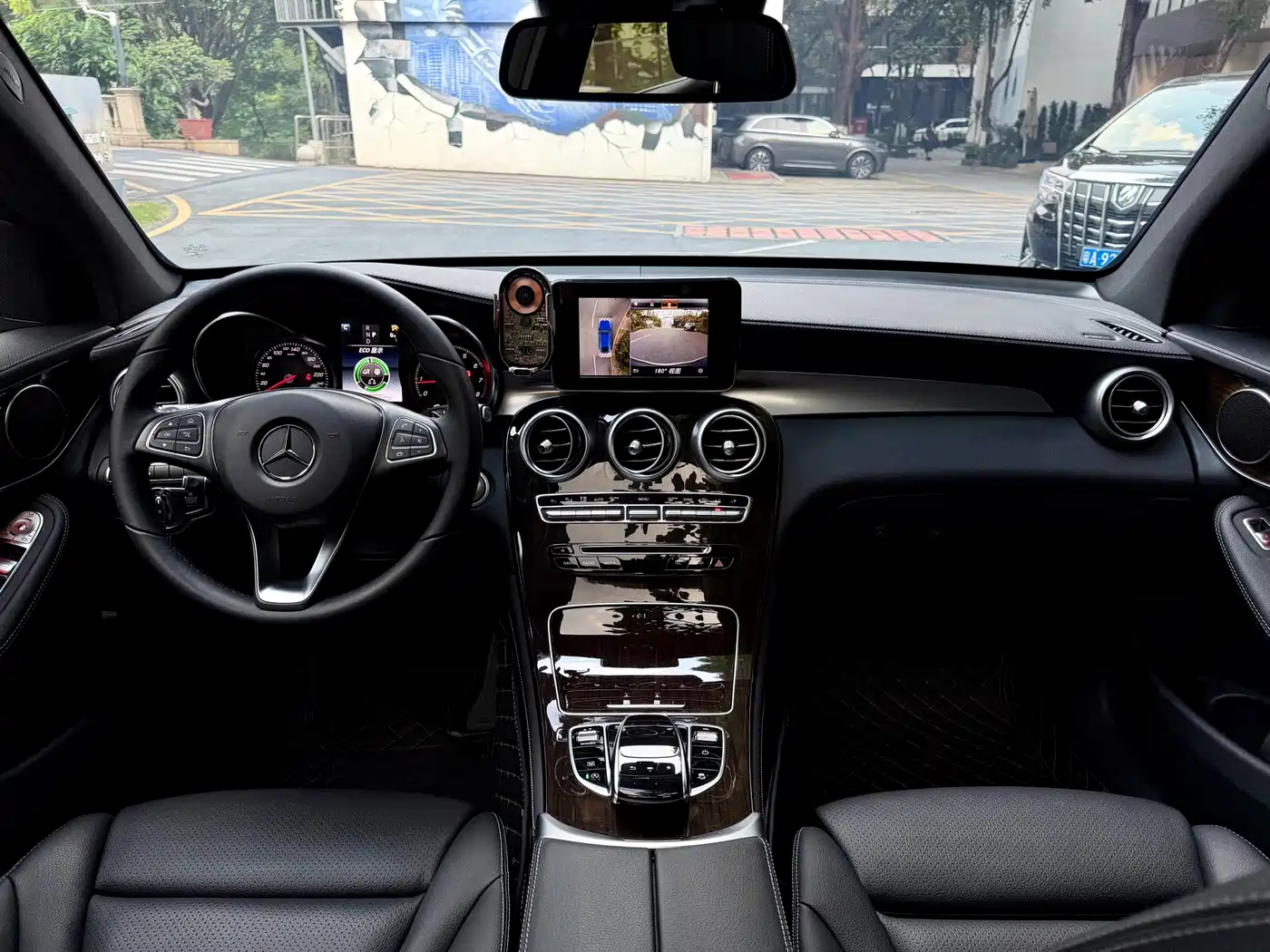 Mercedes-Benz GLC 2019 GLC 260 L 4MATIC Luxury фото 6