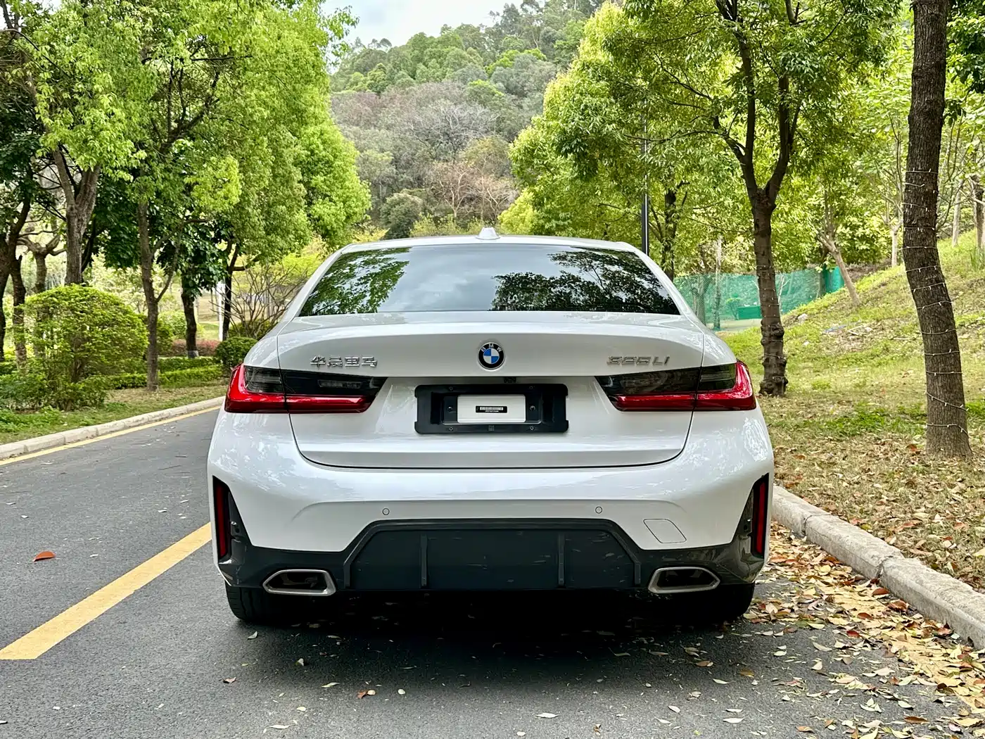 BMW 3 Series 2023 325Li M Sport Package фото 6