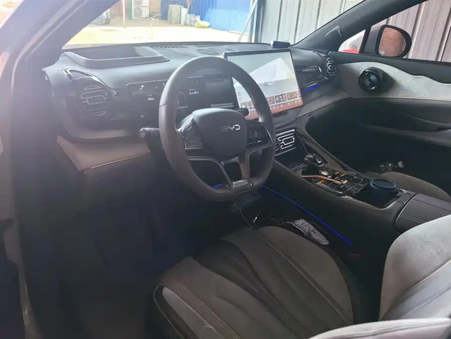 BYD Frigate 07 2024 Glory Edition DM-i 205KM Flagship фото 12