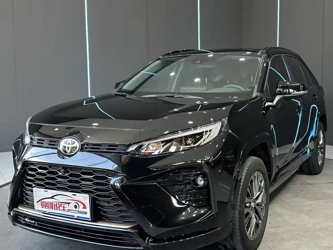Toyota Wildlander 2024 2.0L CVT 2WD Luxury PLUS Edition