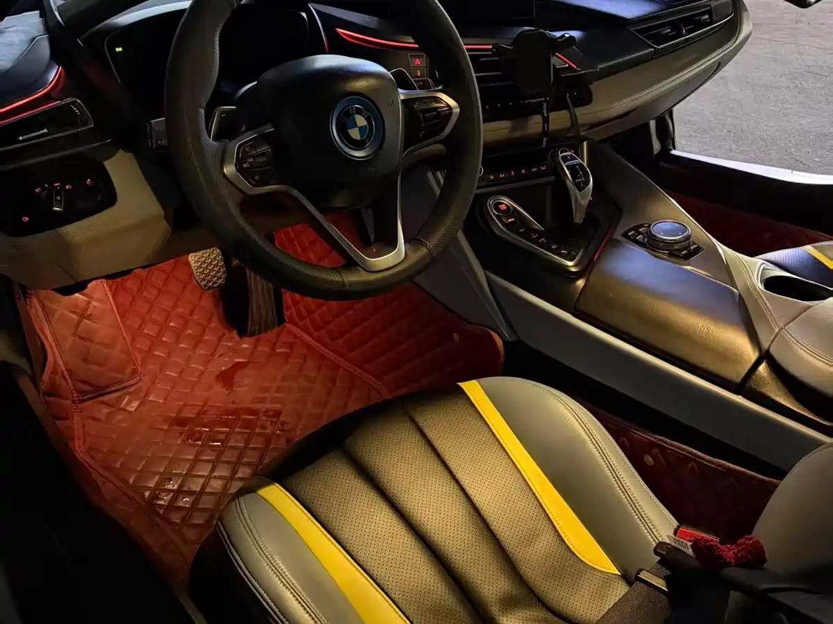 BMW i8 2014 Standard фото 9