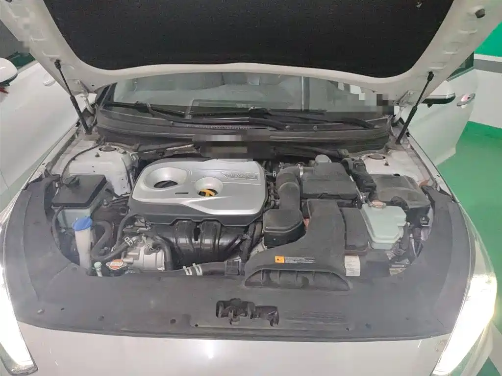 Hyundai Sonata Plug-in Hybrid 2018 2.0 PHS Smart Connect Edition (China VI) фото 16
