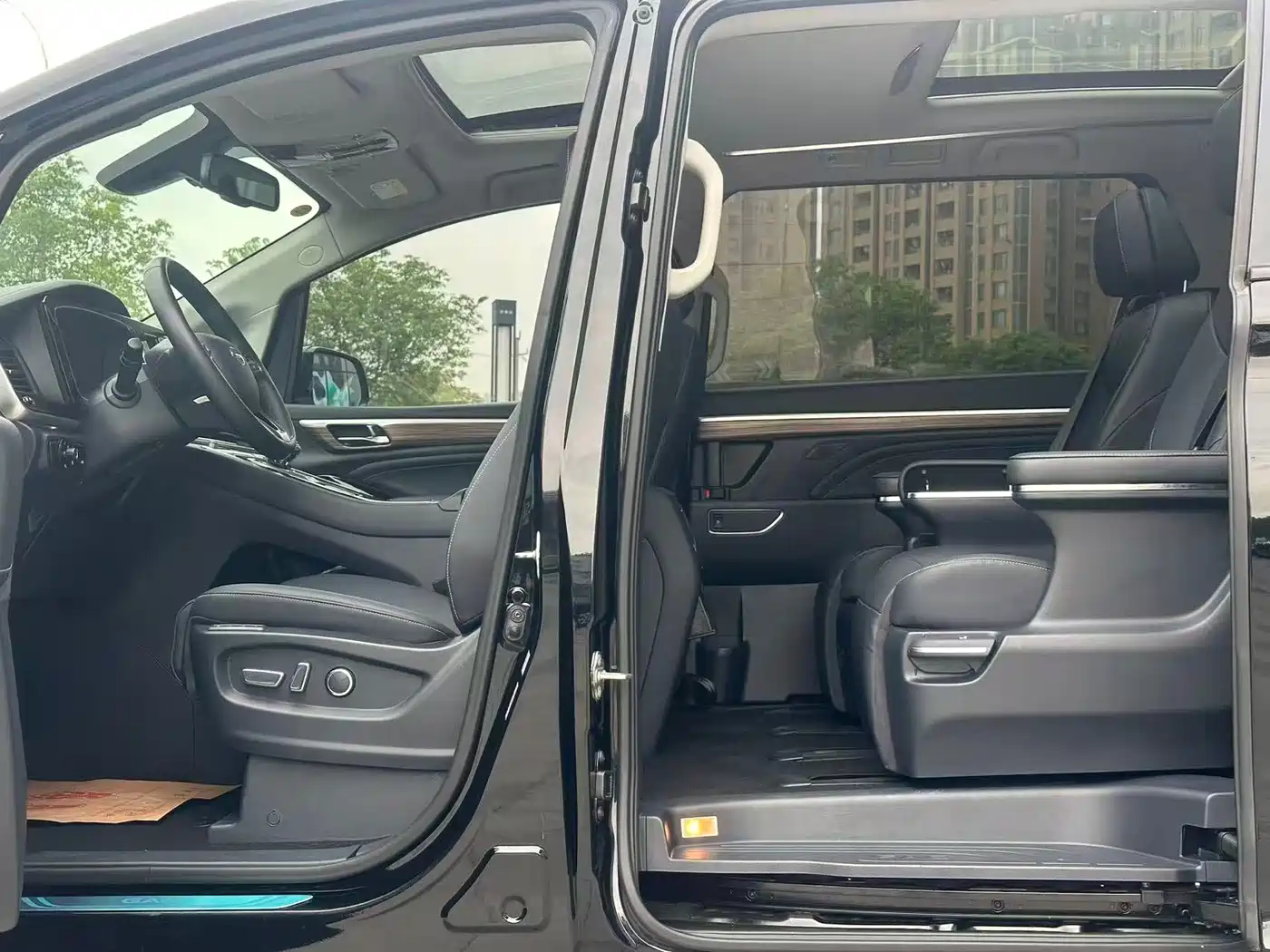 GAC Trumpchi Trumpchi M8 2021 Master Series 390T Ultimate Edition фото 18