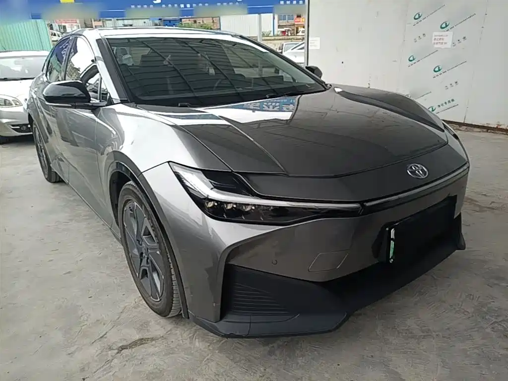 Toyota bZ3 2023 616km Long Range PRO фото 4
