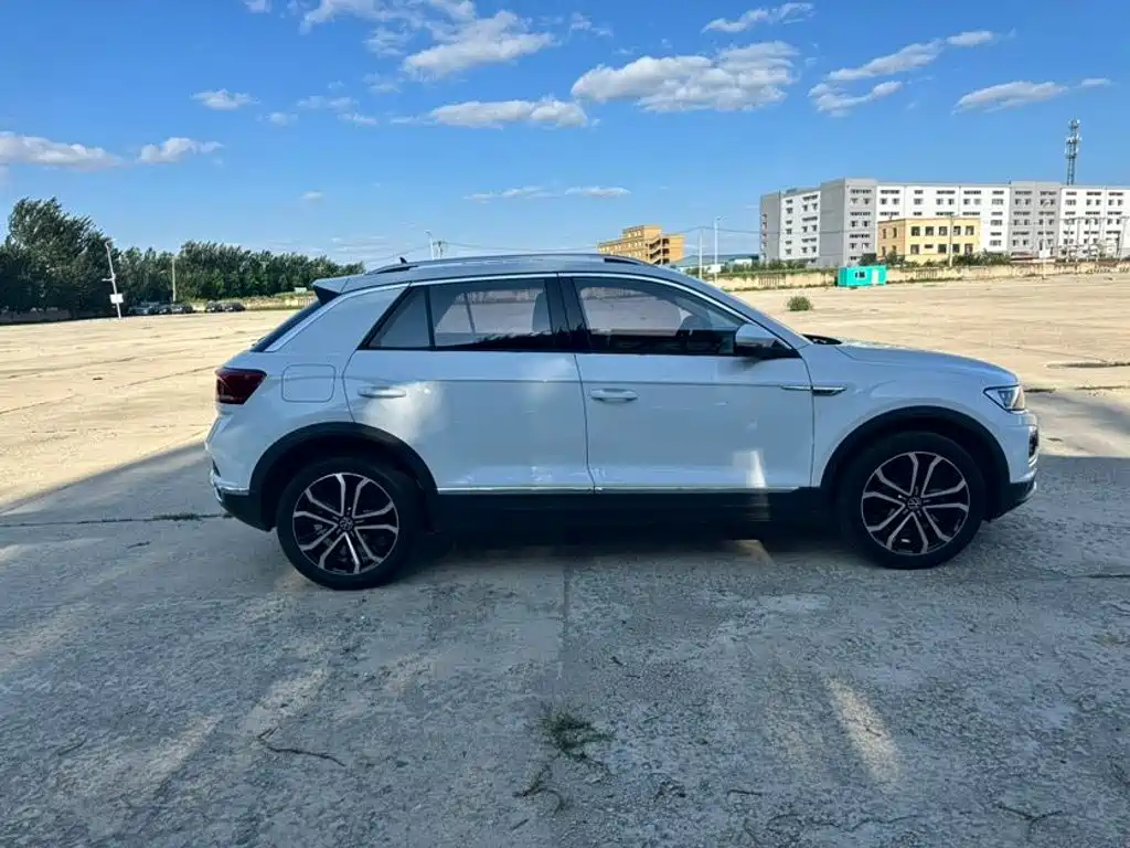 Volkswagen T-Roc, миниатюра 4