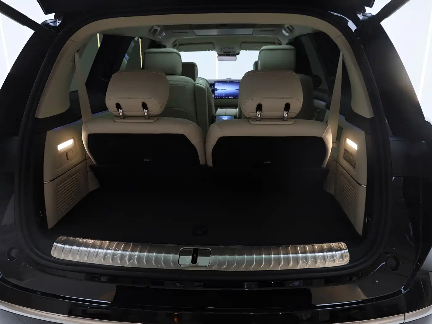 NIO ES8 2026 2025 Model 6-Seat Executive Luxury Edition