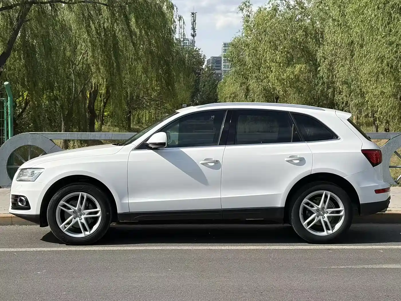 Audi Q5 2017 40 TFSI Technology фото 14