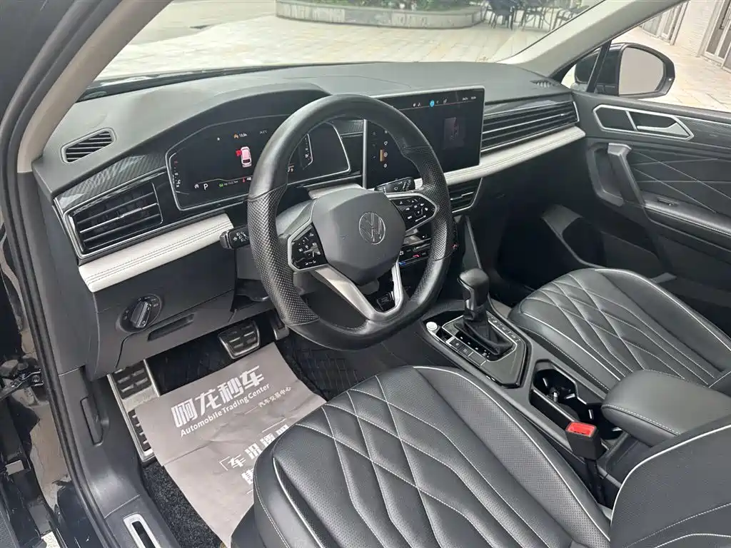 Volkswagen Tiguan L 2023 330TSI Auto 2WD R-Line Premium Edition фото 14