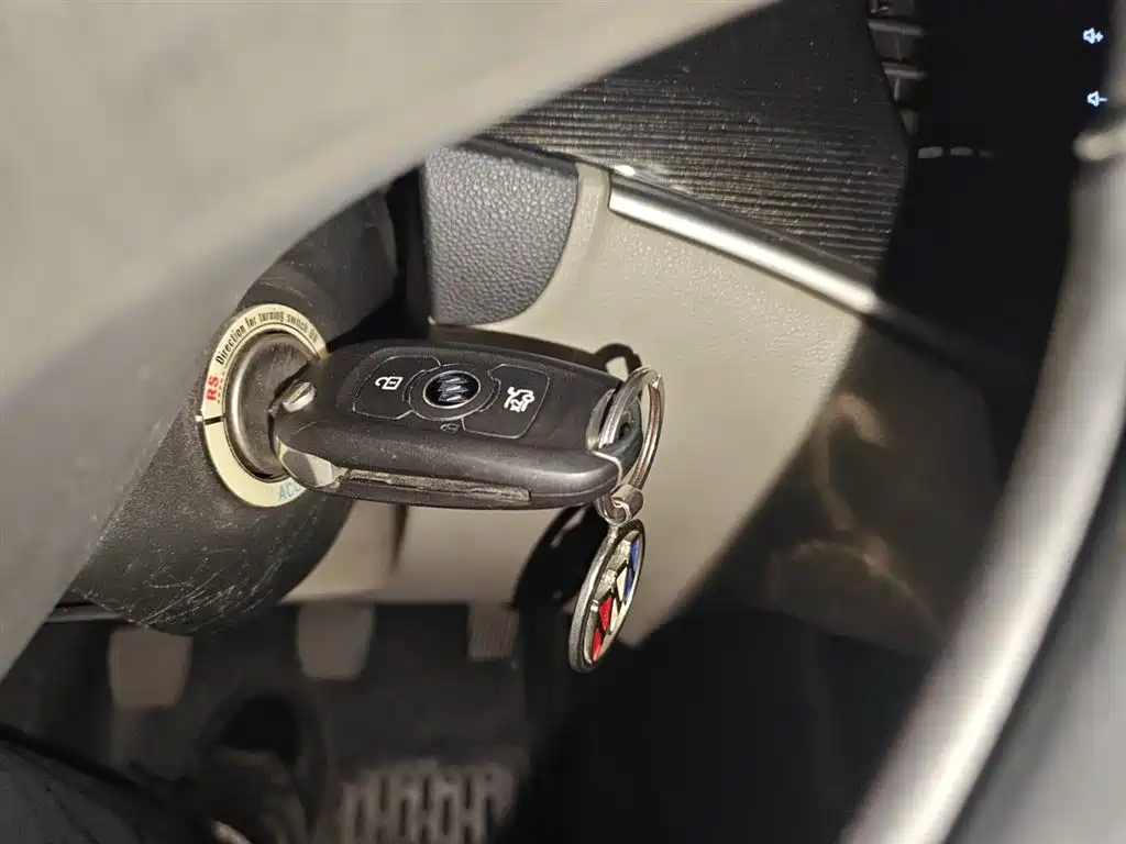 Buick Verano 2015 Sedan 15S Manual Progressive фото 9